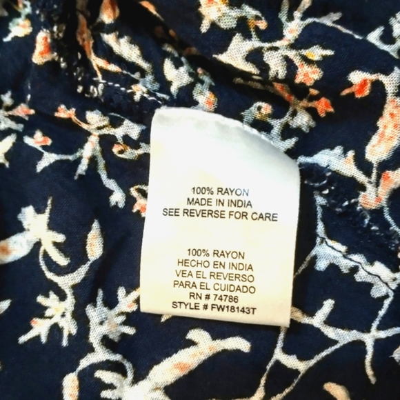 "Patrons Of Peace" Boho Tie Front Floral Cropped Blouse - Picture 6 of 7